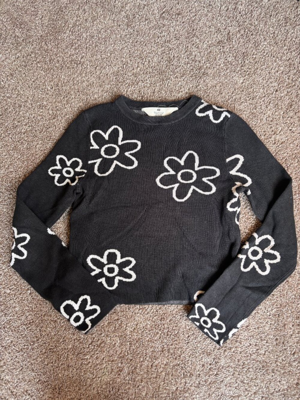 H&M Floral Knit Pullover Sweater